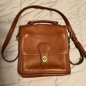 COACH Willis vintage tan crossbody handbag